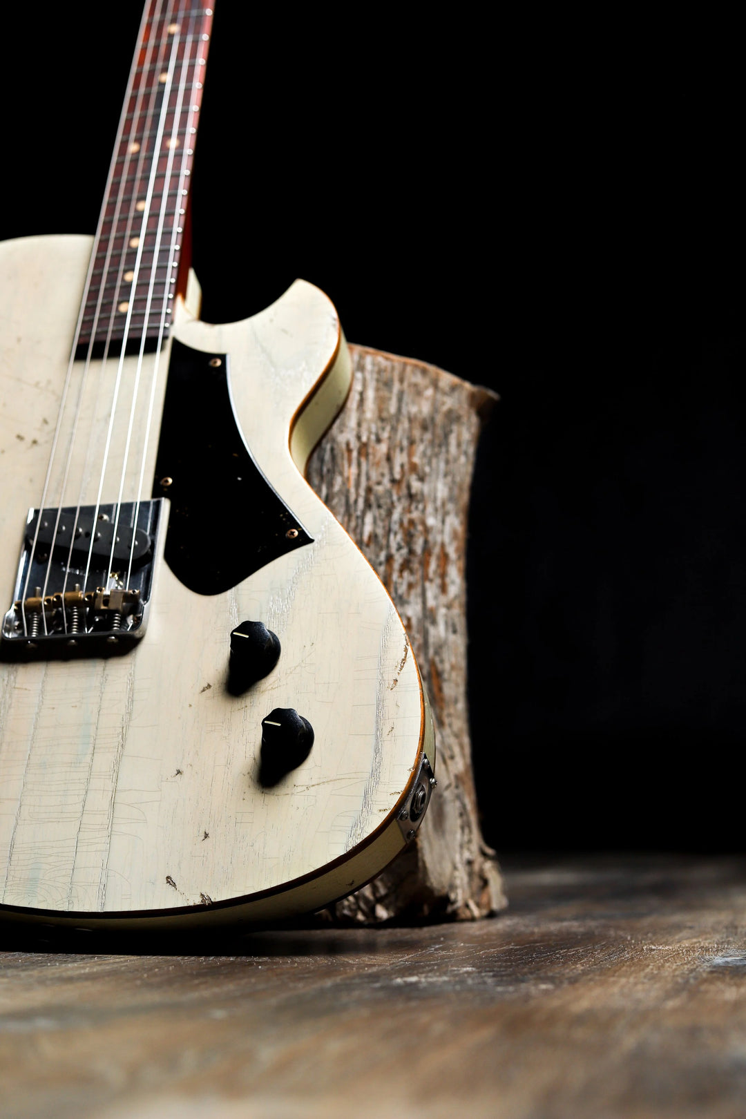 NOVO SIGNATURE SOLUS F1 - Mary Kaye White w/ Faux Binding & Glaser Bender