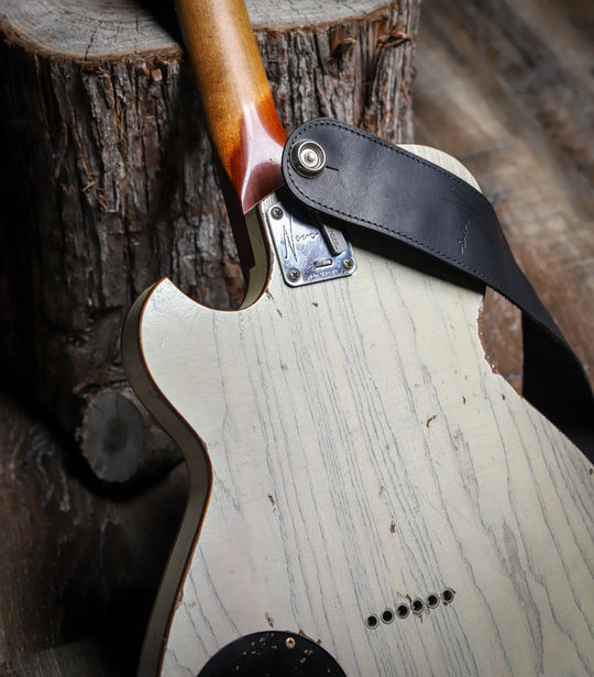 NOVO SIGNATURE SOLUS F1 - Mary Kaye White w/ Faux Binding & Glaser Bender