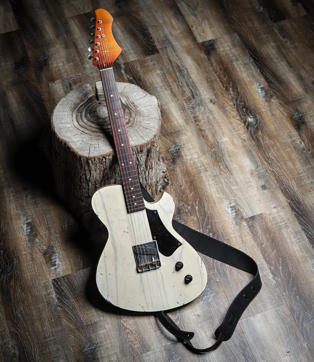 NOVO SIGNATURE SOLUS F1 - Mary Kaye White w/ Faux Binding & Glaser Bender