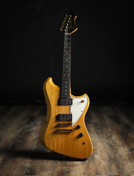 NOVO SIGNATURE VOLTUR DLX - Korina (3 of 6)