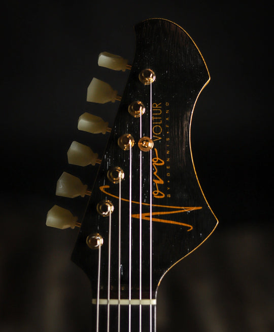 NOVO SIGNATURE VOLTUR DLX - Korina (5 of 6)