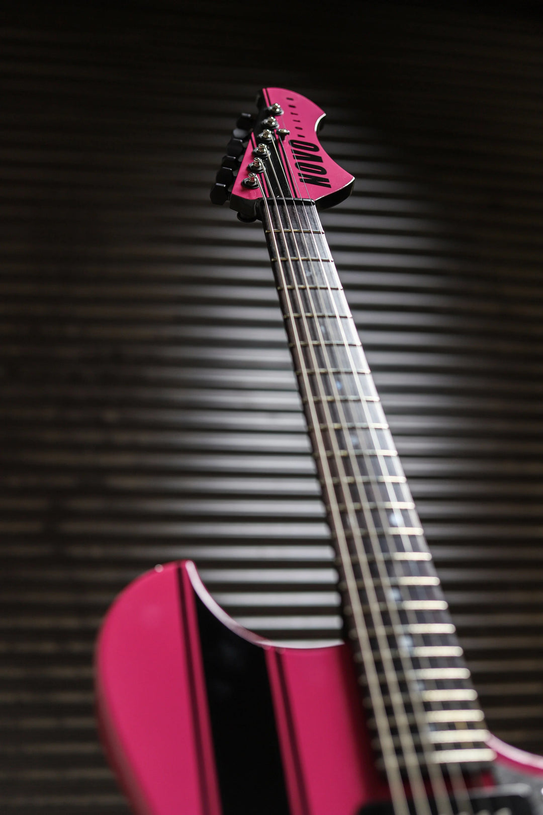 NOVO SIGNATURE BARI-TUNE VOLTUR - Panther Pink