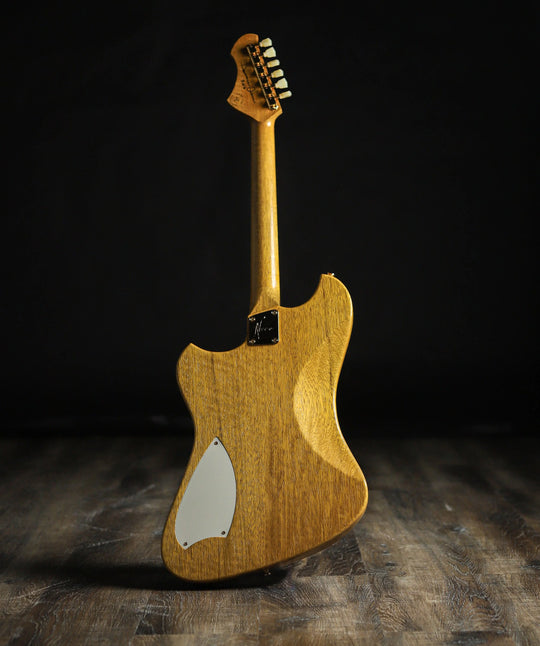 NOVO SIGNATURE VOLTUR DLX - Korina (3 of 6)