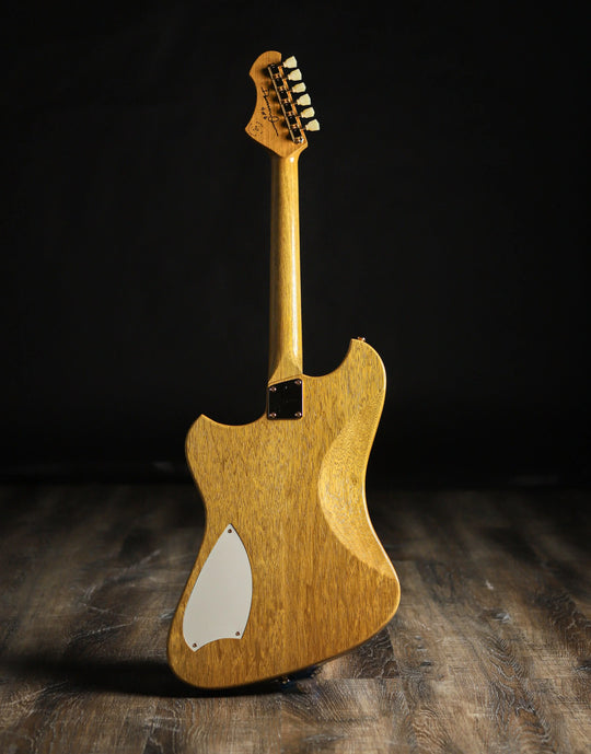 NOVO SIGNATURE VOLTUR DLX - Korina (4 of 6)