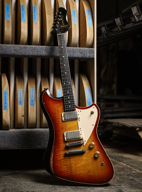 NOVO SIGNATURE VOLTUR - Dark Burst (1 of 6)