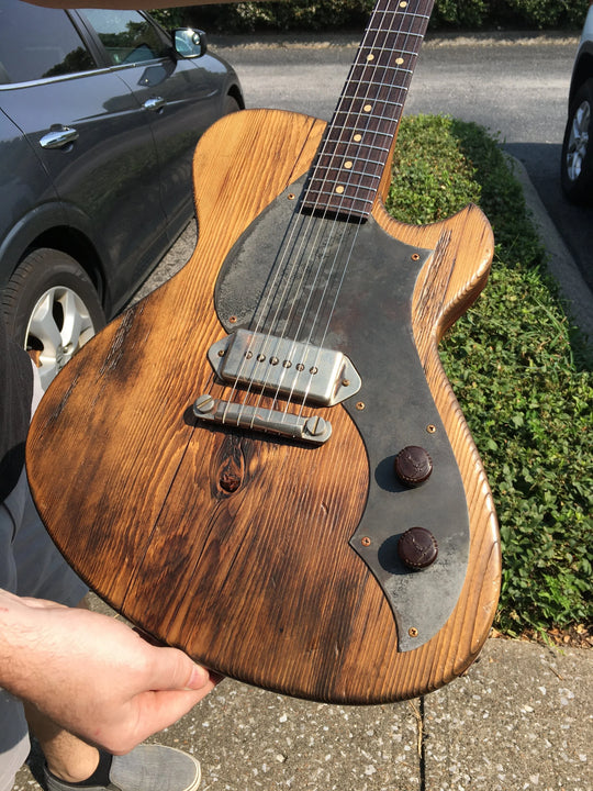 NOVO SIGNATURE SOLUS M1 - Rustic Walnut