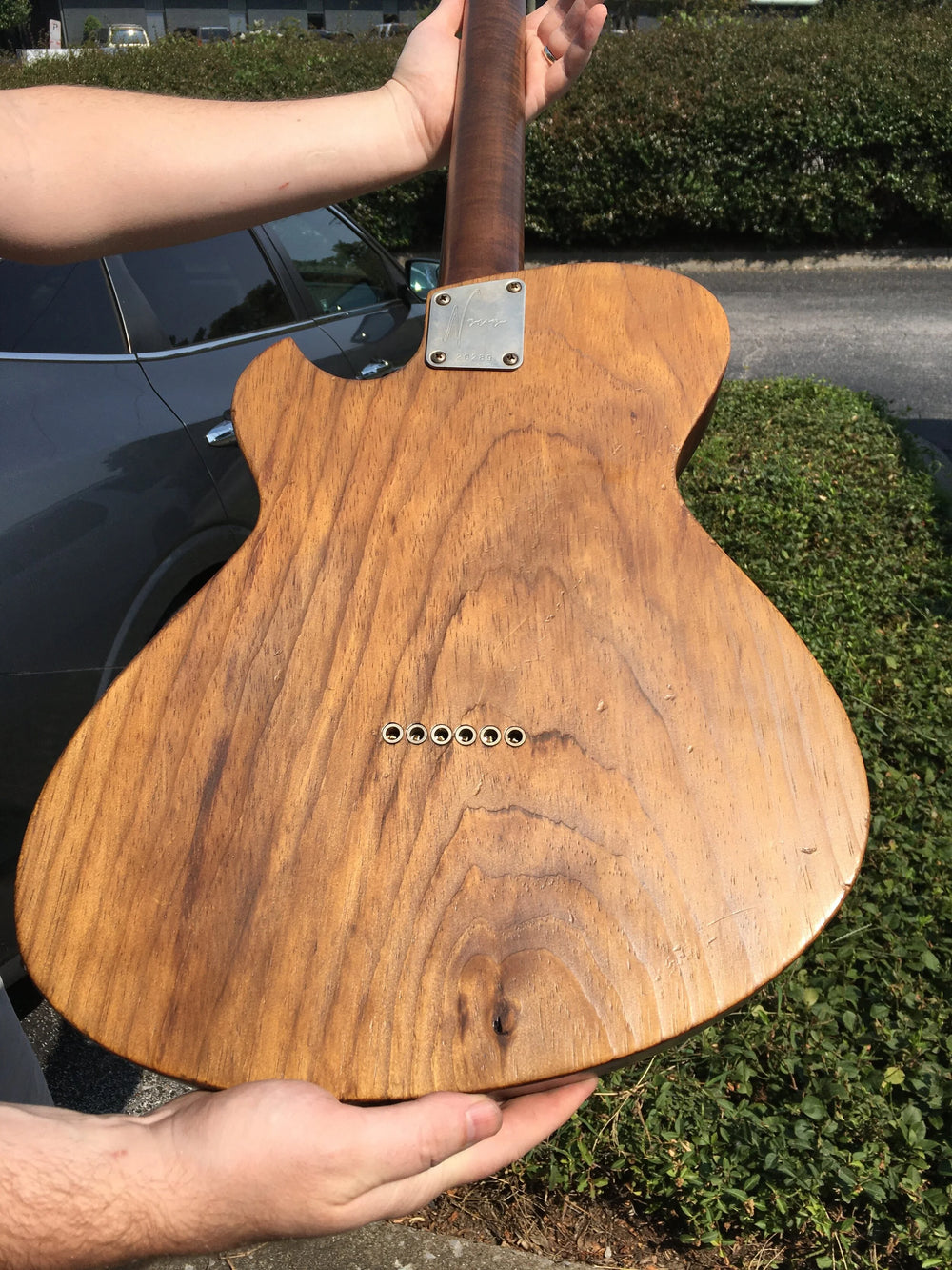NOVO SIGNATURE SOLUS F1 - Rustic Walnut