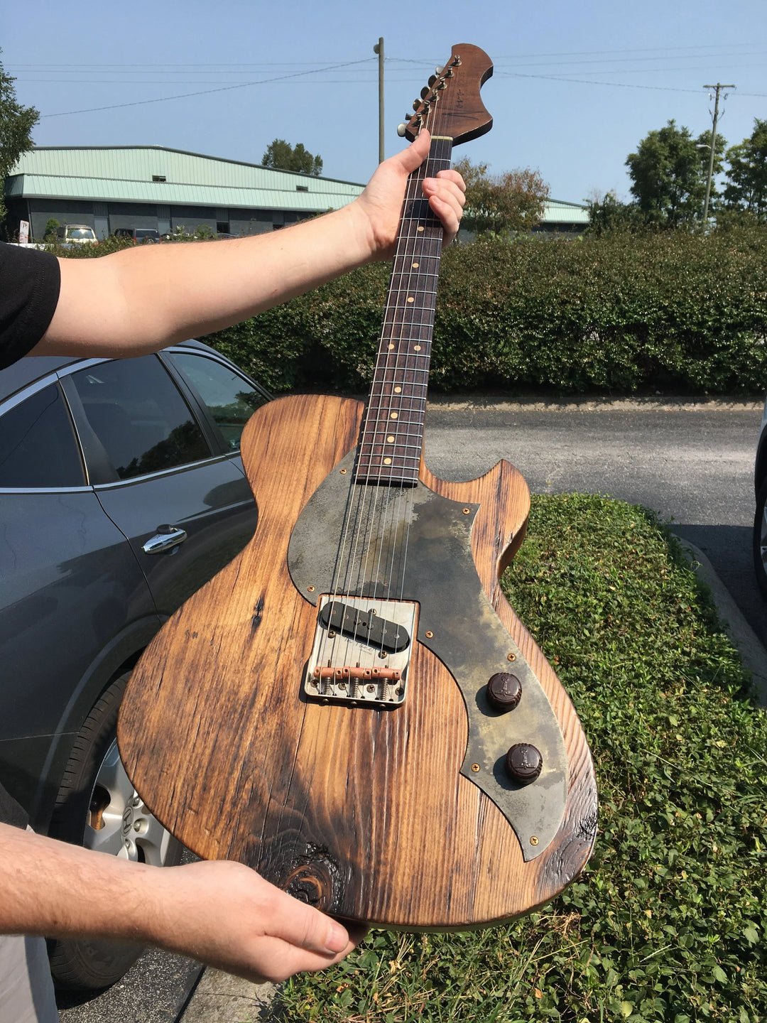 NOVO SIGNATURE SOLUS F1 - Rustic Walnut