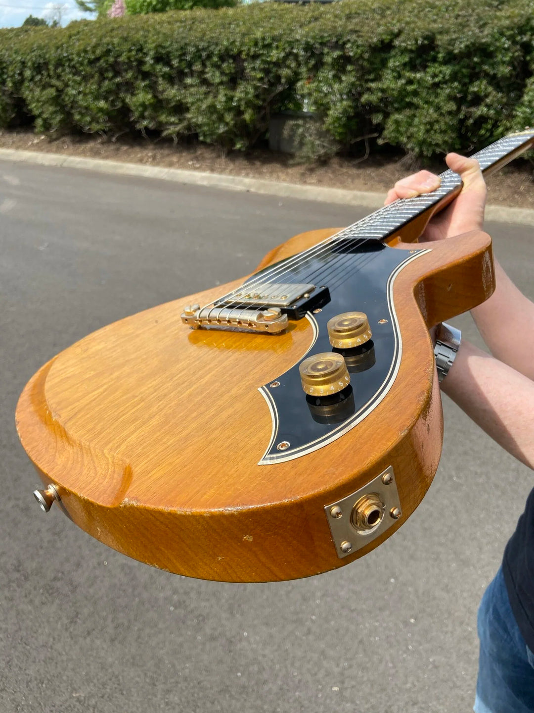 NOVO SIGNATURE SOLUS H1 - Light Amber Burst