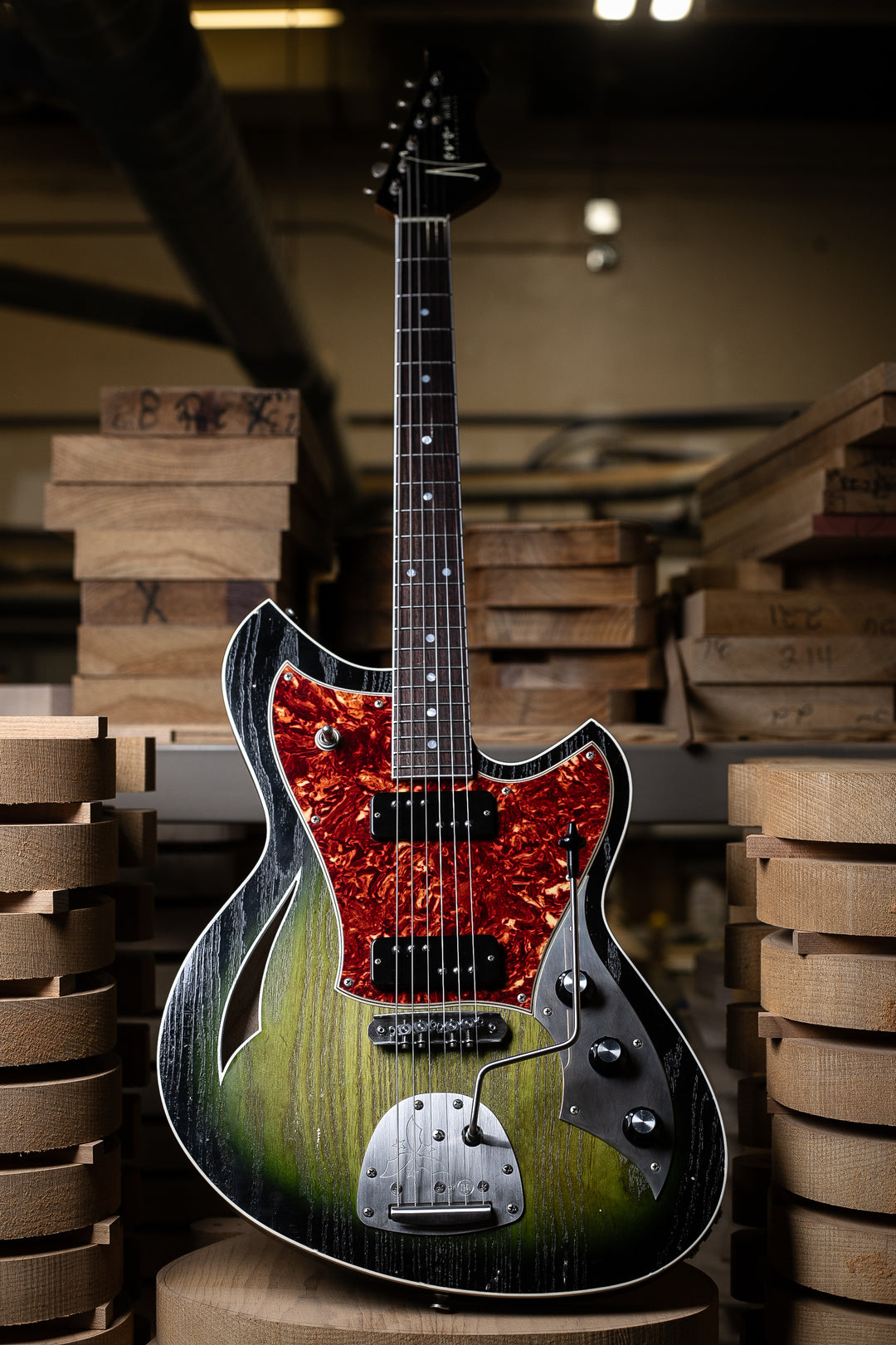 Signature Miris J - Cat's Eye Burst