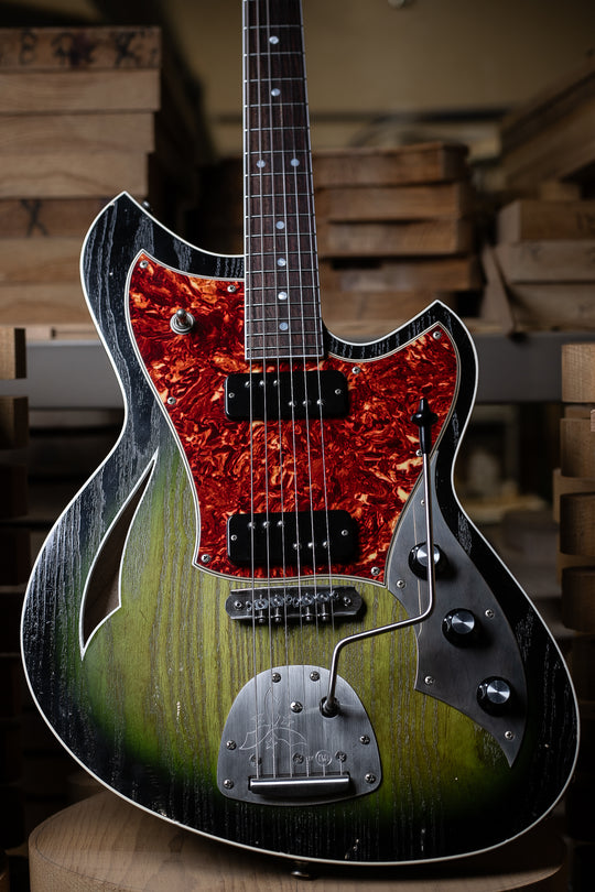 Signature Miris J - Cat's Eye Burst