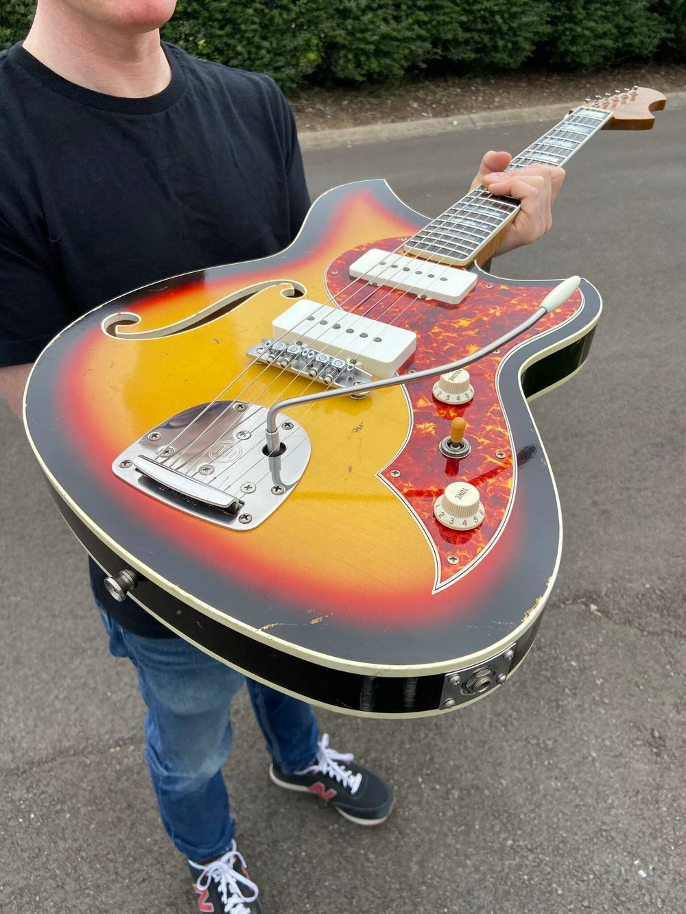 NOVO SIGNATURE MIRIS JM - '64 3-Tone Sunburst