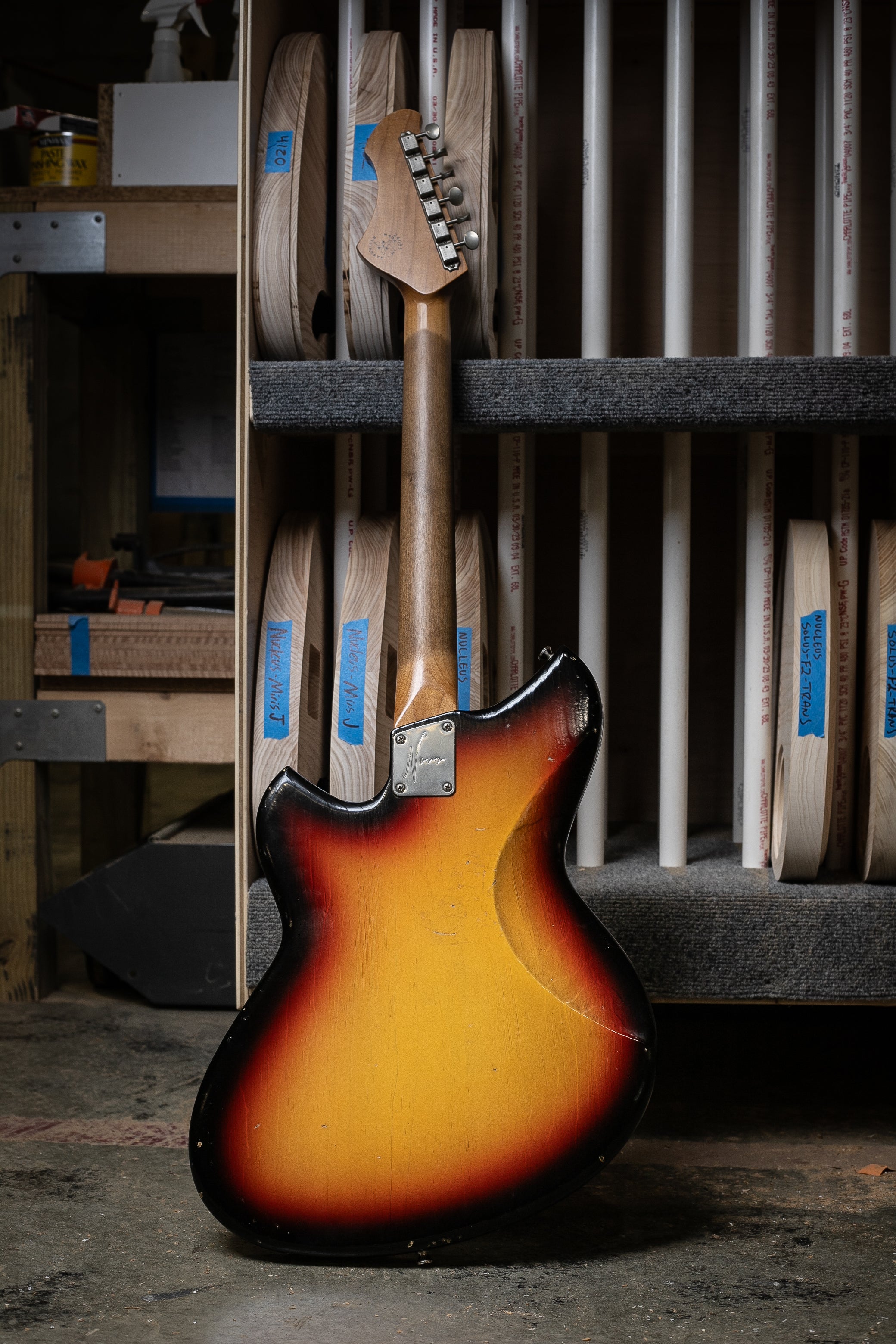 Novo Serus J in '64 3-Tone Burst – Novo Guitars