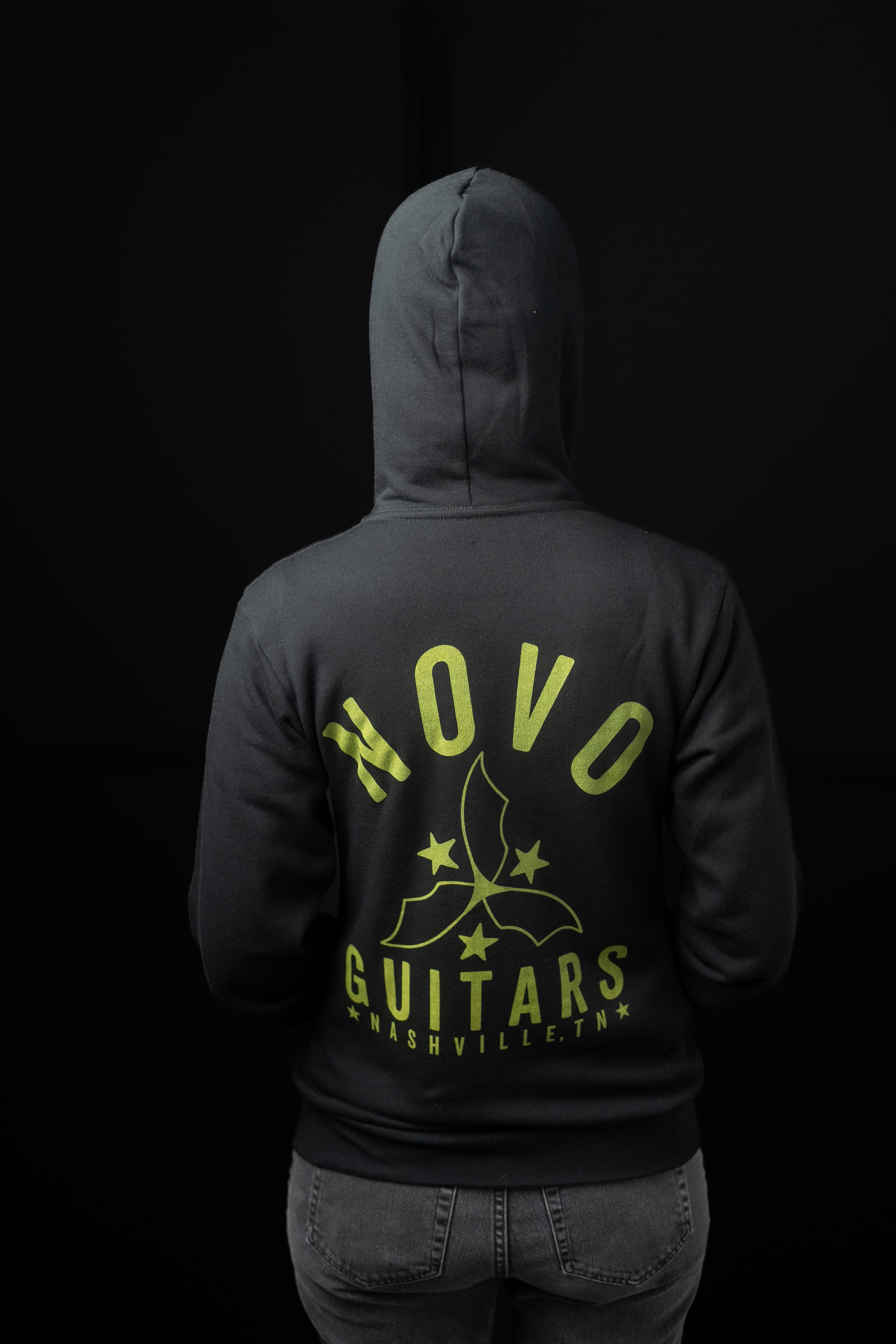 トップス YJCrossBoxLogo Hooded Sweatshirt NOVO NASHVILLE HOODIE – Novo Guitars