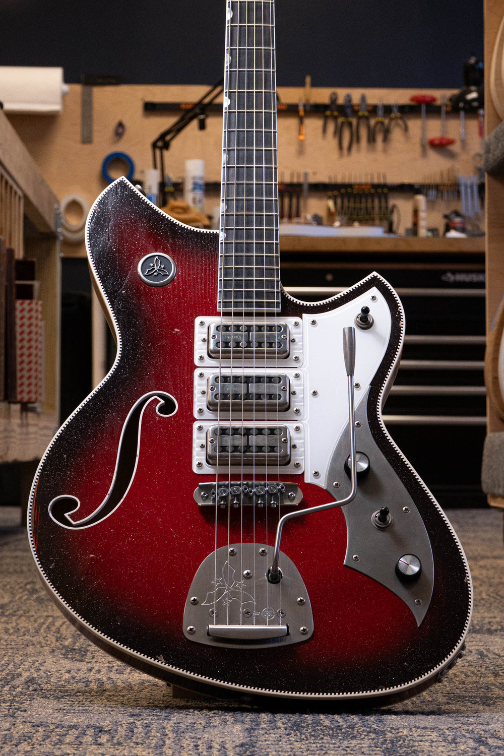 MIRIS J - Silvertone Burst | Signature (4 of 4)