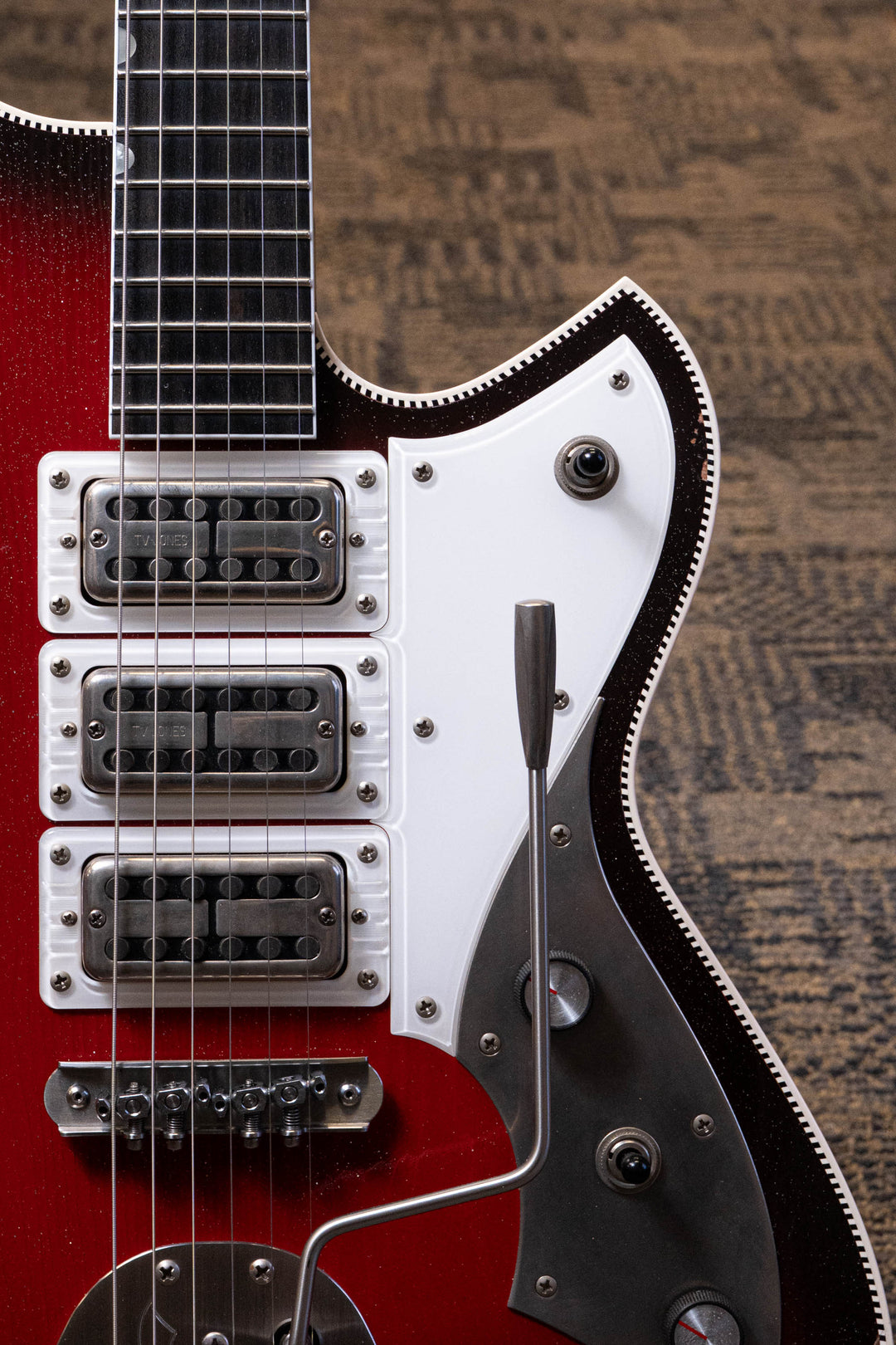 MIRIS J - Silvertone Burst | Signature (4 of 4)