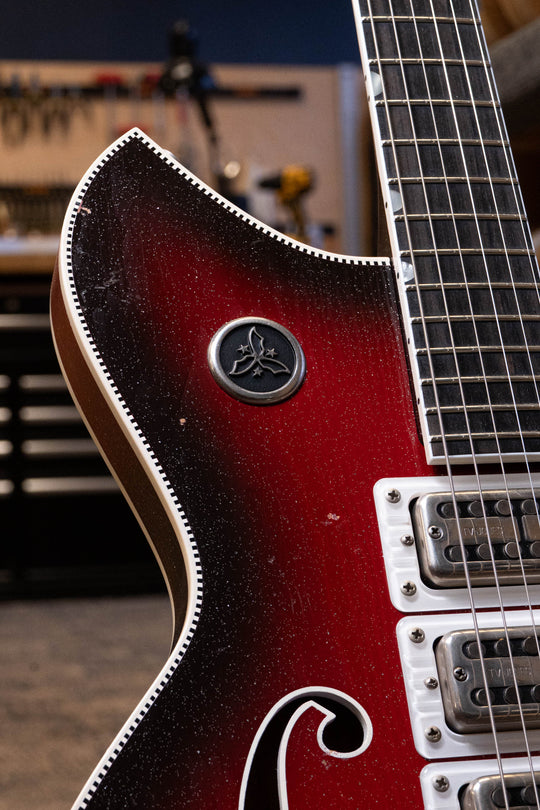 MIRIS J - Silvertone Burst | Signature (4 of 4)