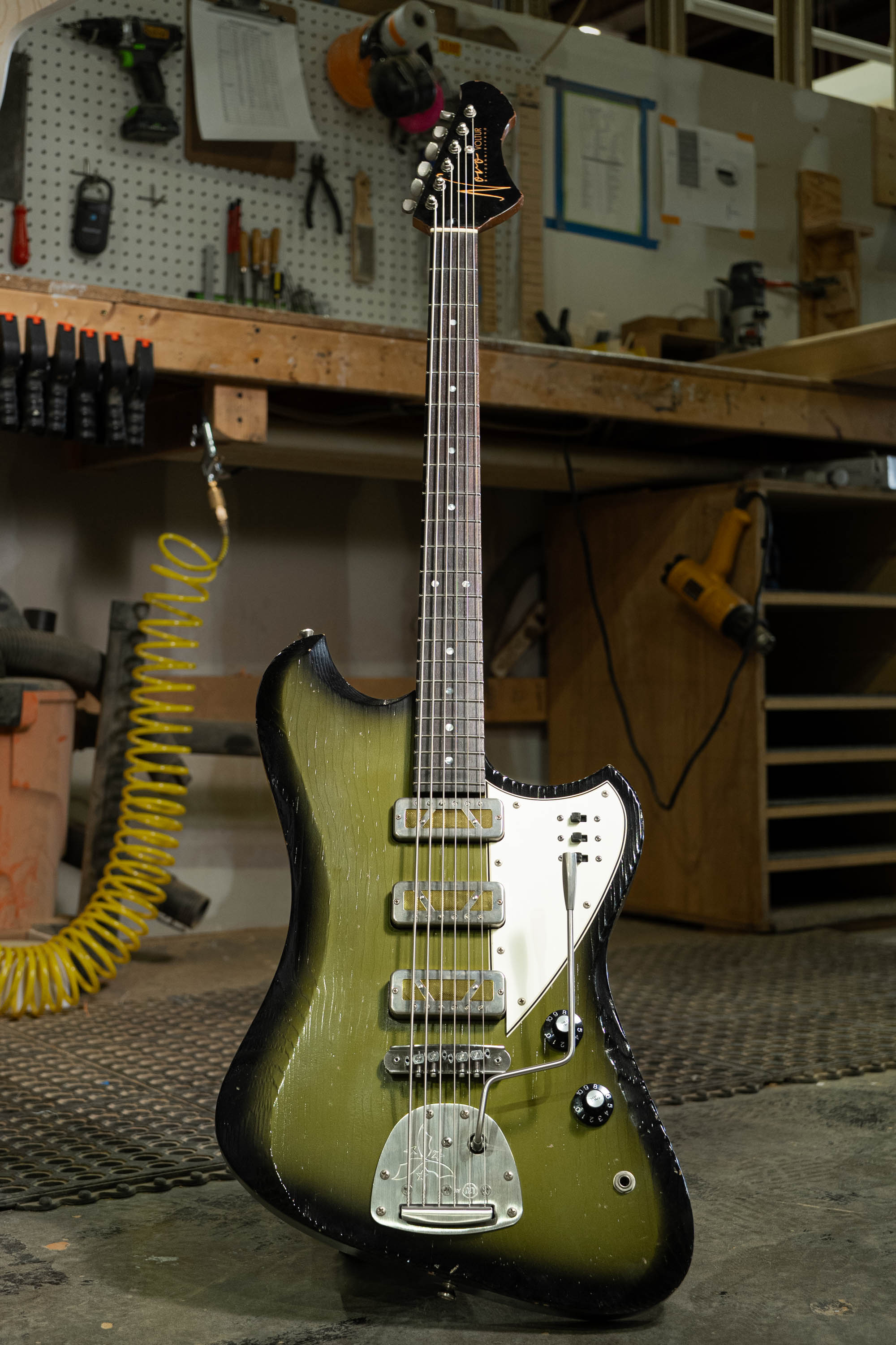 6弦エレキギター Guitars Novo VOLTUR Guitars Novo – B6 ギター