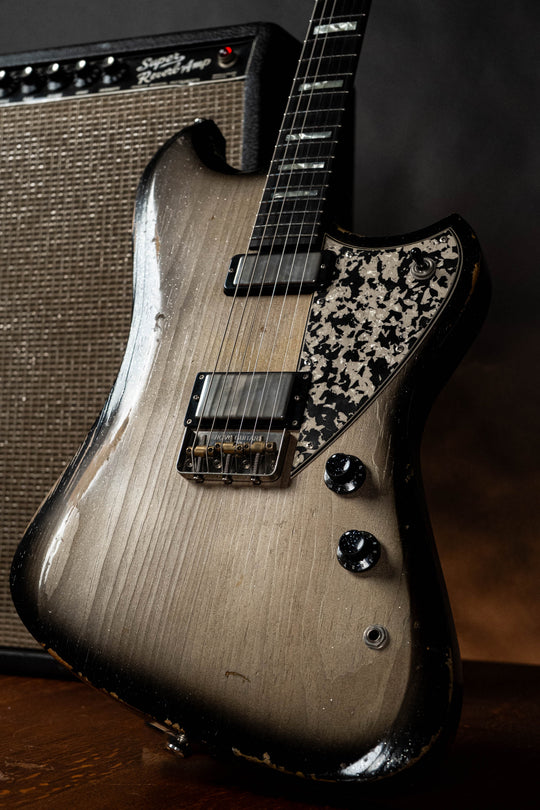 Signature Voltur - Trans Inca Silvertone Burst (1 of 2)