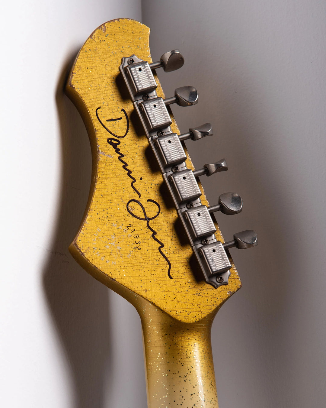 NOVO SIGNATURE SERUS T - Gold Dust