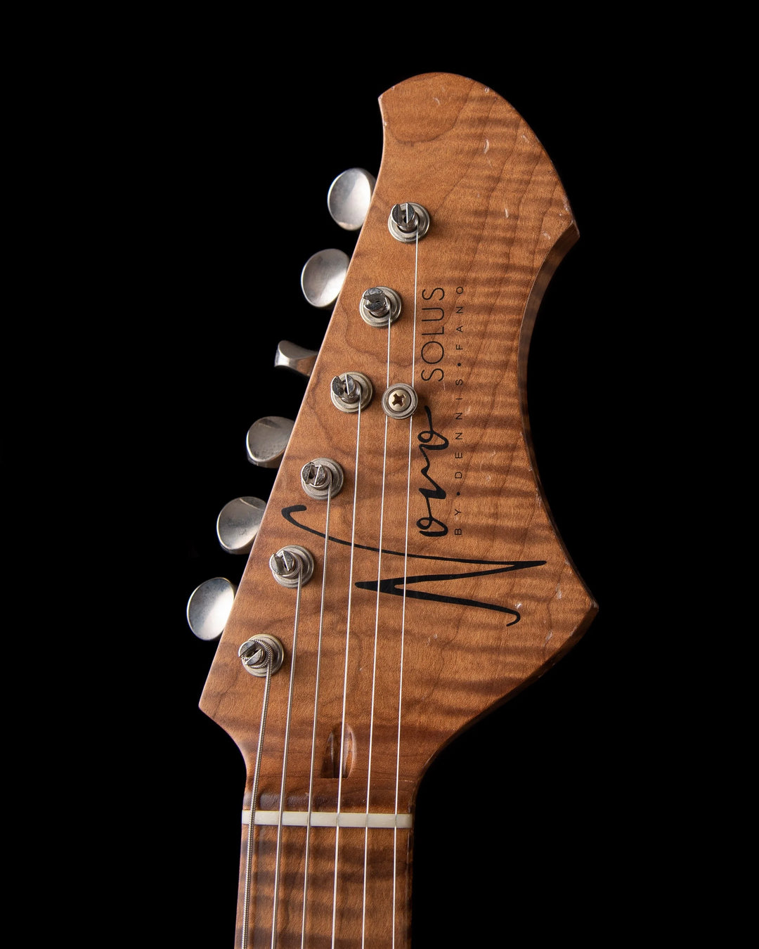 NOVO SIGNATURE SOLUS F1 GC (4 of 5) - Orange Paisley