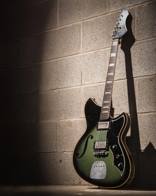 NOVO SIGNATURE MIRIS H2 - Aged Pelham Burst