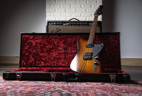 NOVO SIGNATURE VOLTUR - Tobacco Burst